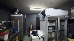 Hamilton Road (D8), Retail #564633481